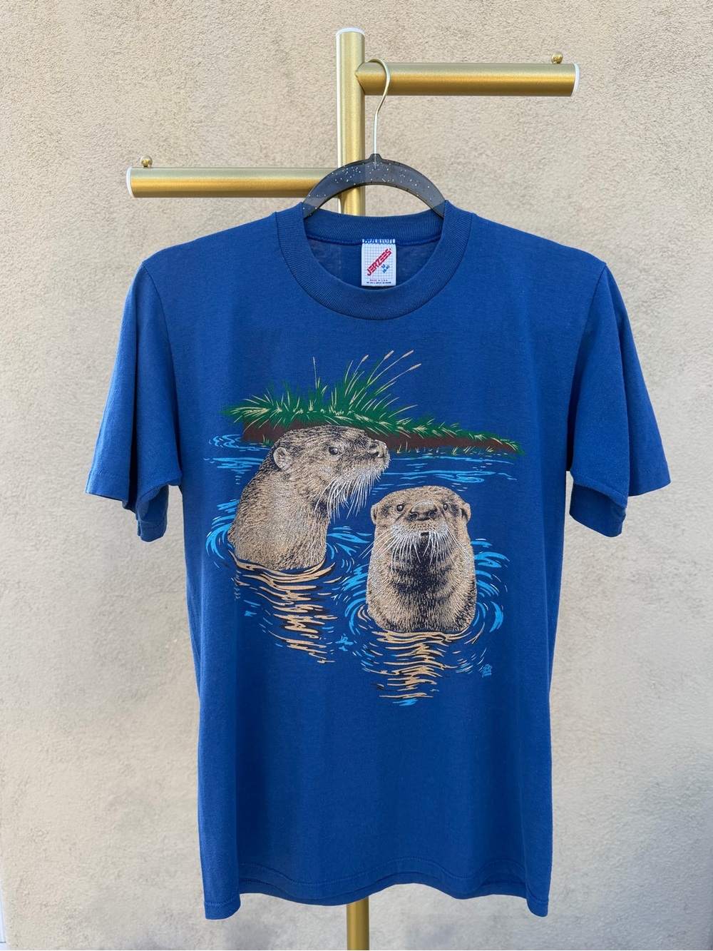 Vintage 90s Jerzees Otter Blue Graphic T-Shirt Y2K Retro Nature Animal Wildlife